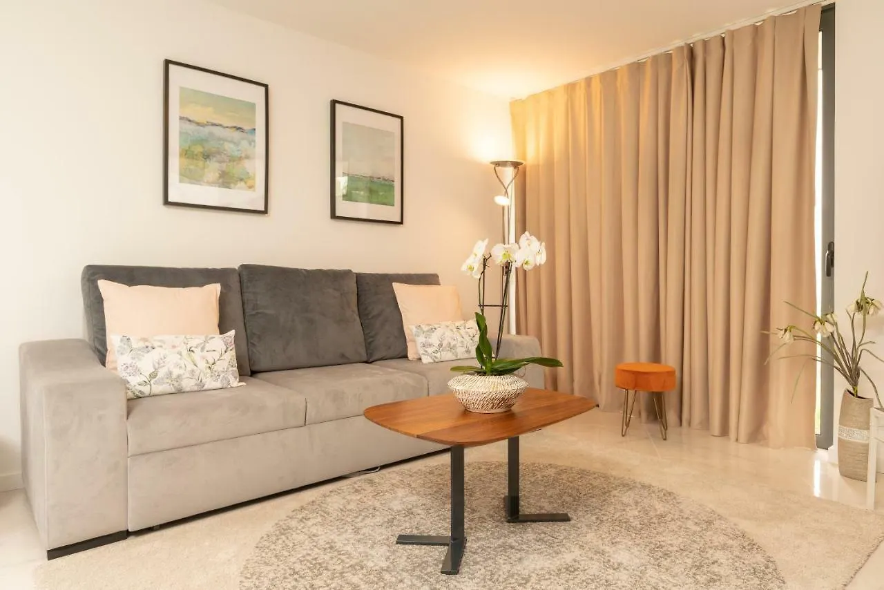 Semesterbostad Bhf Residences Ying Yang Calheta