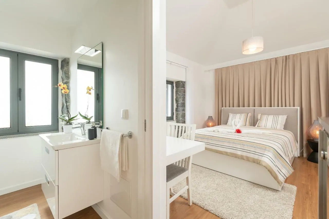 Semesterbostad Bhf Residences Ying Yang Calheta  Portugal